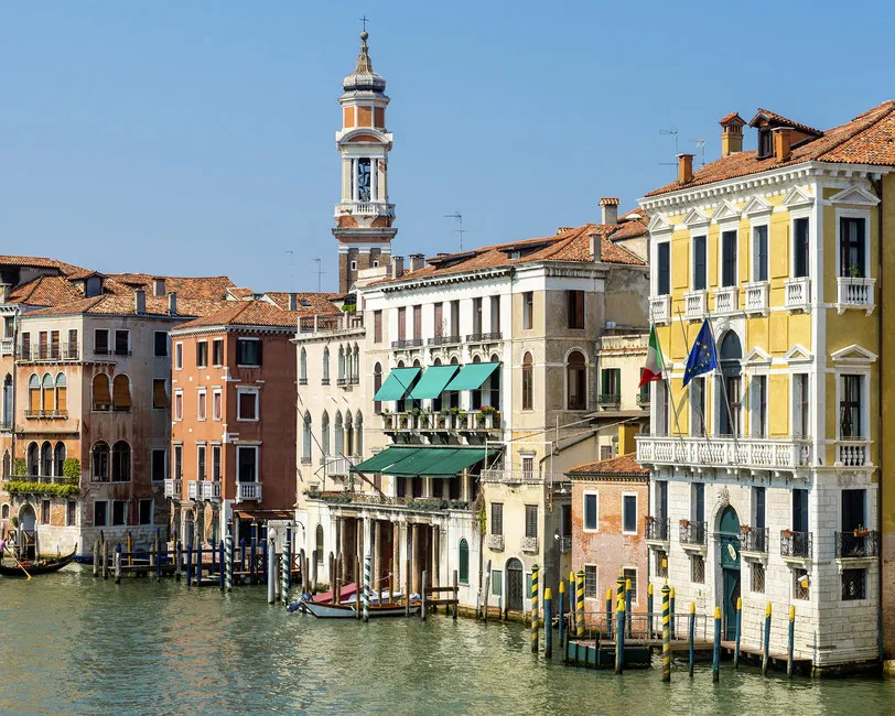 Обои для стен Photowall Aрхитектура view-from-rialto-bridge