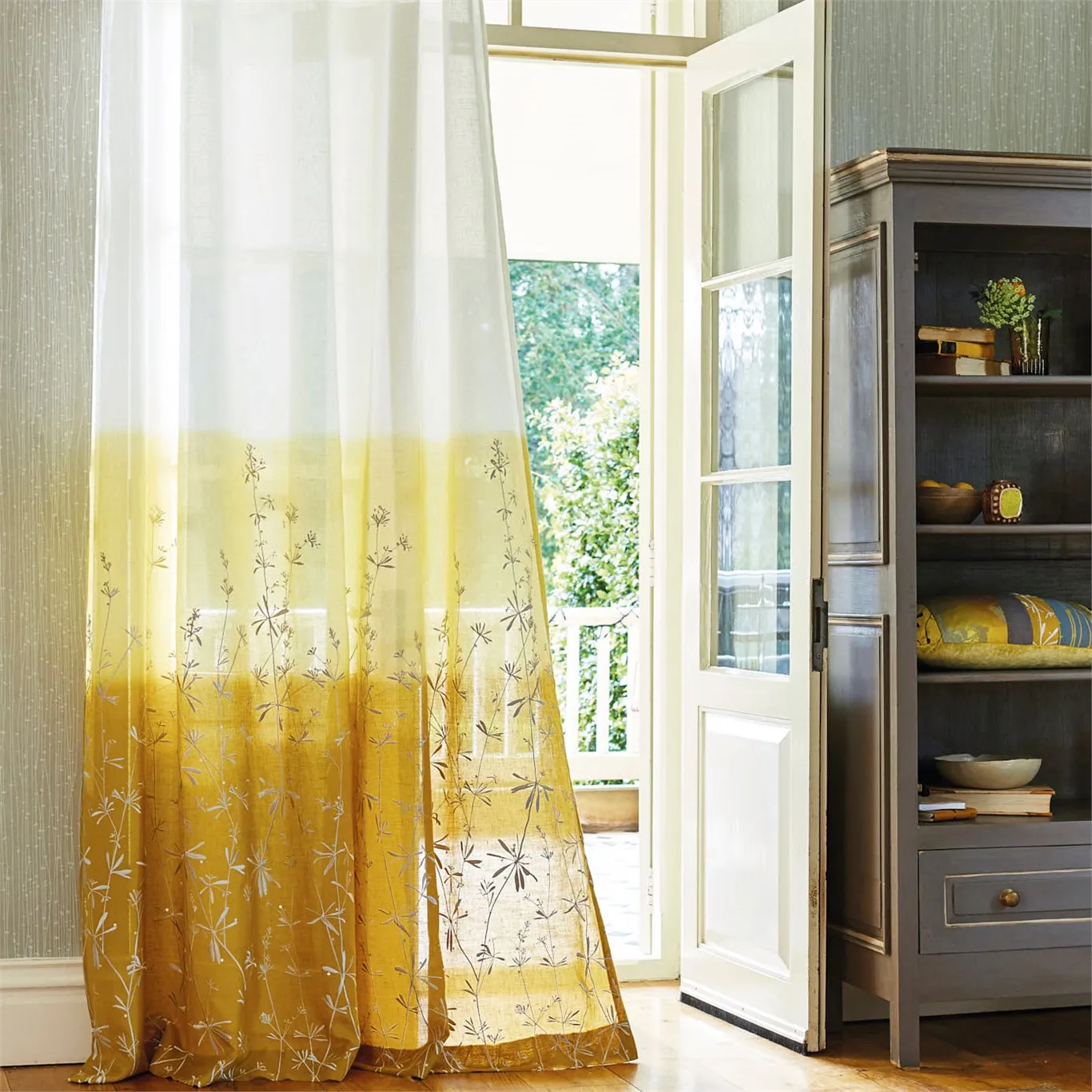 Ткань Harlequin Callista Fabrics 131891