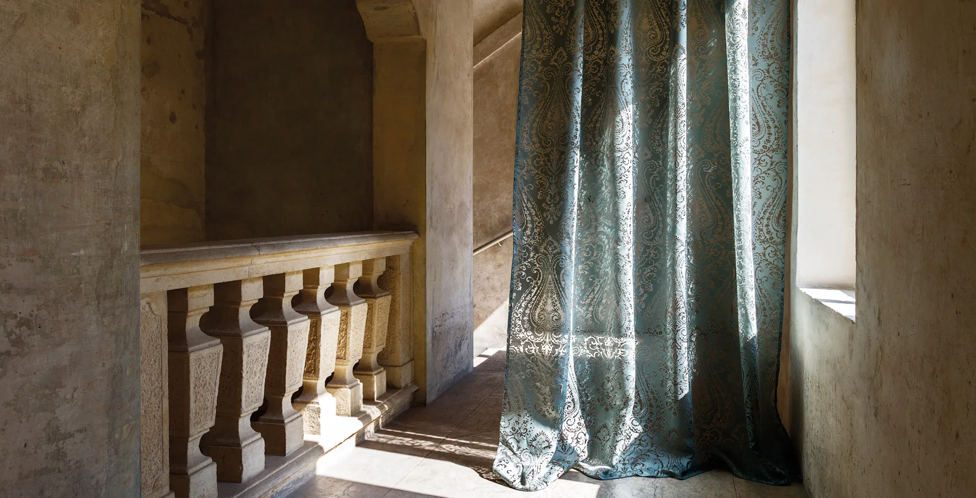 Ткань Christian Fischbacher Collezione Italia a_Fischbacher_Fabric_Filigrana_10685_509_L