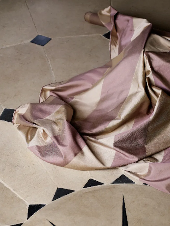 Ткань Watts Alto Stripe F0211-011