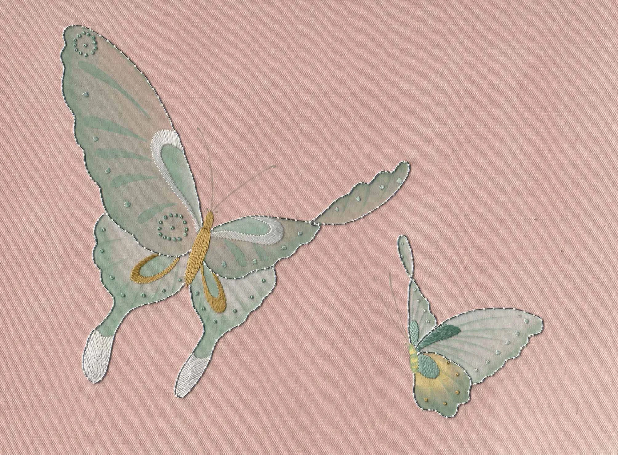 Обои для стен Fromental 20th century E001-butterflies-col-8-pretty-in-pink-detail