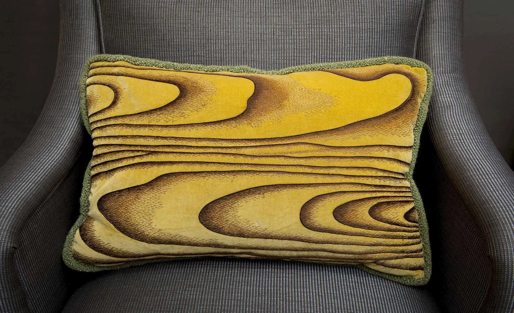 Ткань Fromental Woodgrain FAB001-woodgrain-col-enville-cushion1