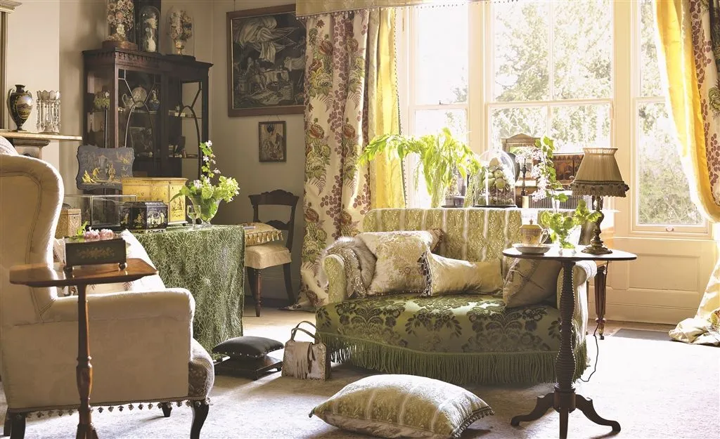 Ткань The Royal Collection Savigny Silks 15342