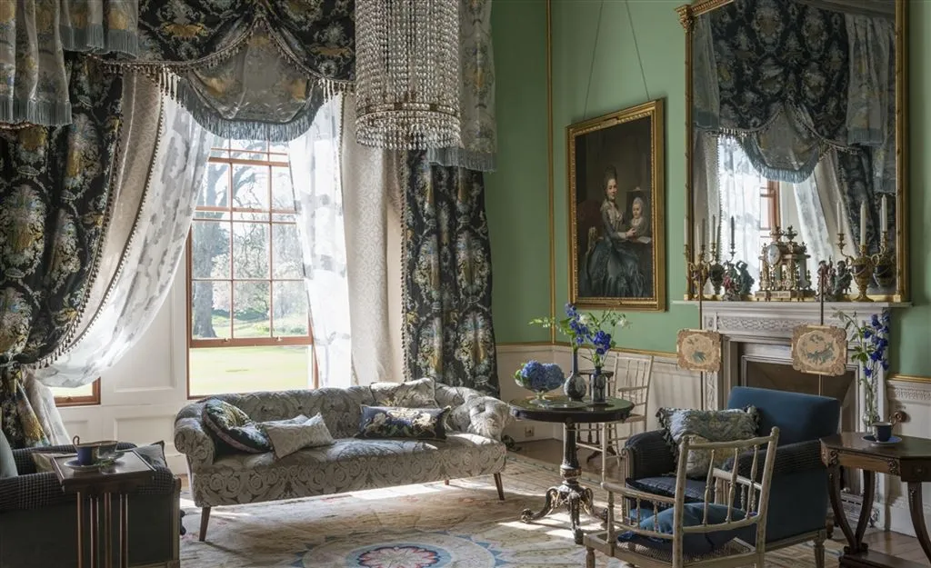 Ткань The Royal Collection St. James’s Collection 27695