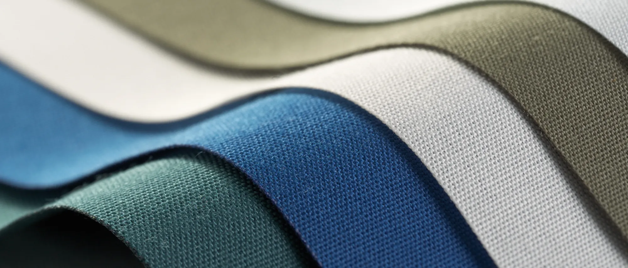 Ткань Silent Gliss Semi-transparent Colorama-2