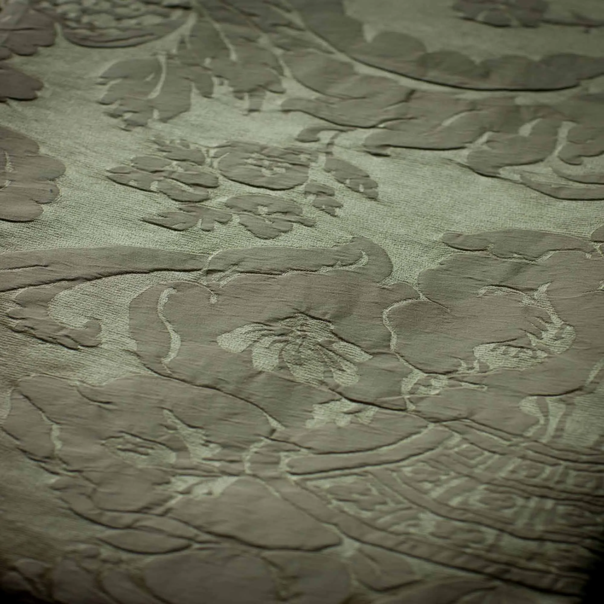 Ткань Beaumont & Fletcher Leonora Damask Leonora-greentea