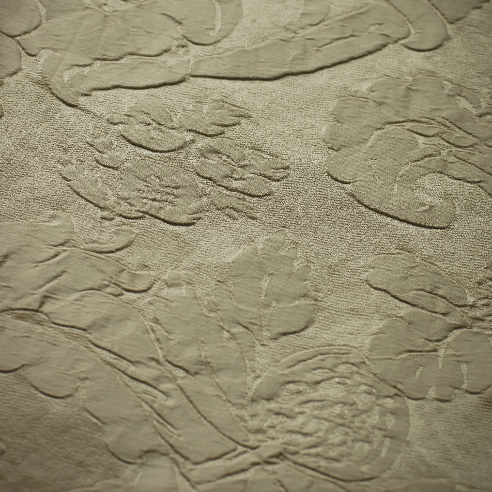 Ткань Beaumont & Fletcher Leonora Damask Leonora-warm-gold