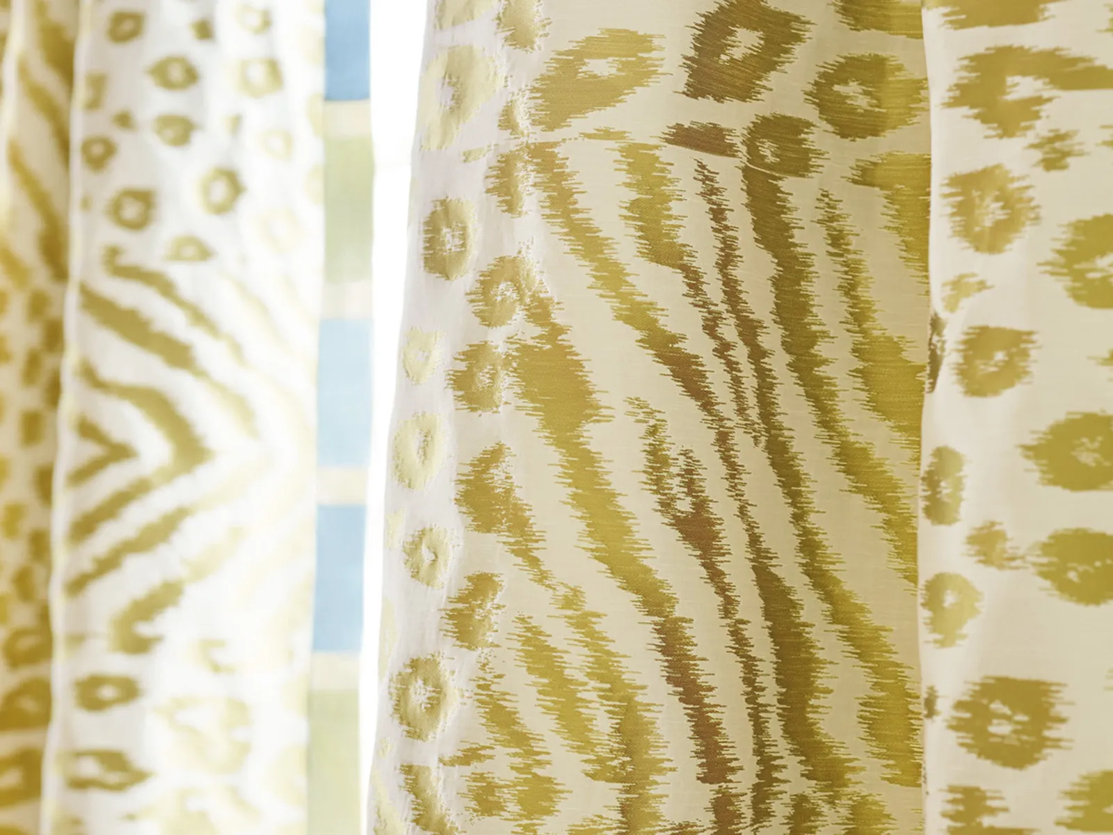 Ткань Travers Carlyle Trav14_webRGB_11