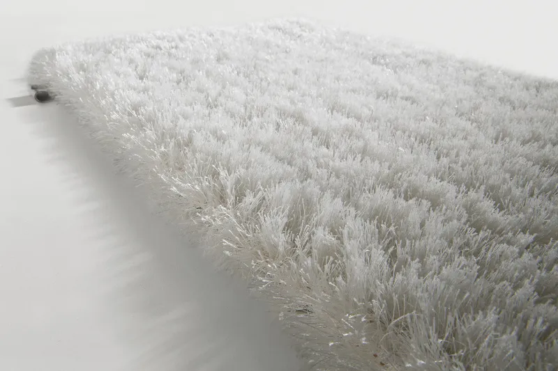 Bliss_BL18140_Snow_limited-edition_rugs