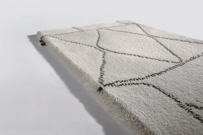 SambaEnigma_SB19903_SilverCharcoal