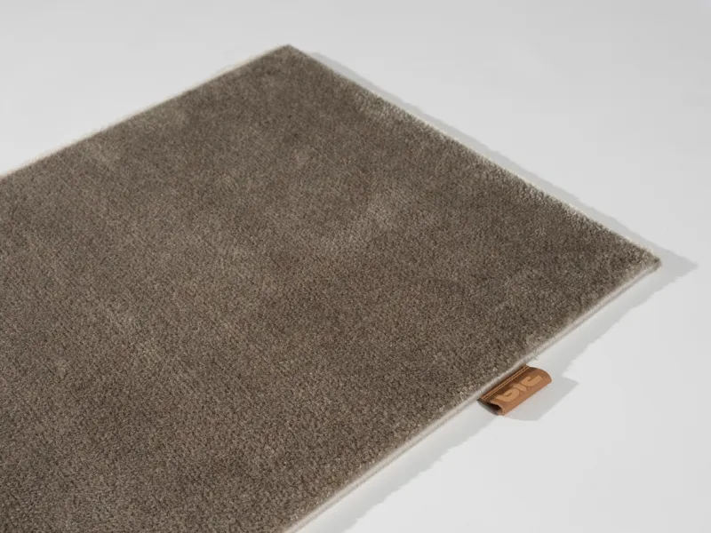 22magic_1750warmgrey_0