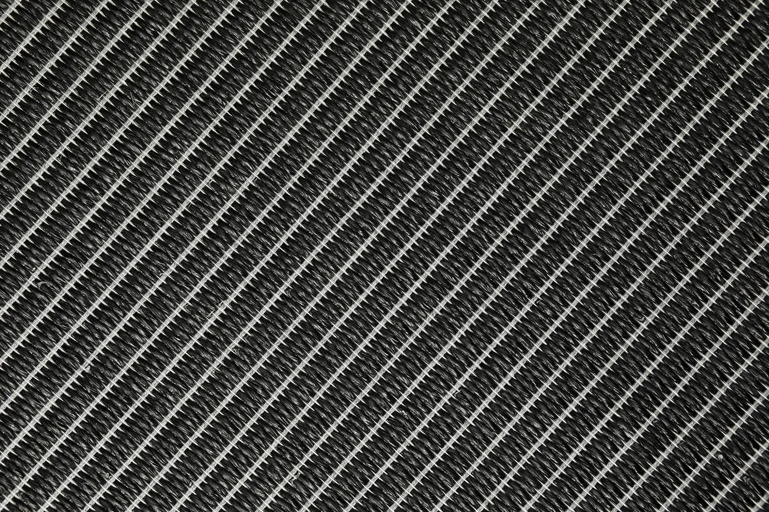 Aqua black 305 detalj 2 pien