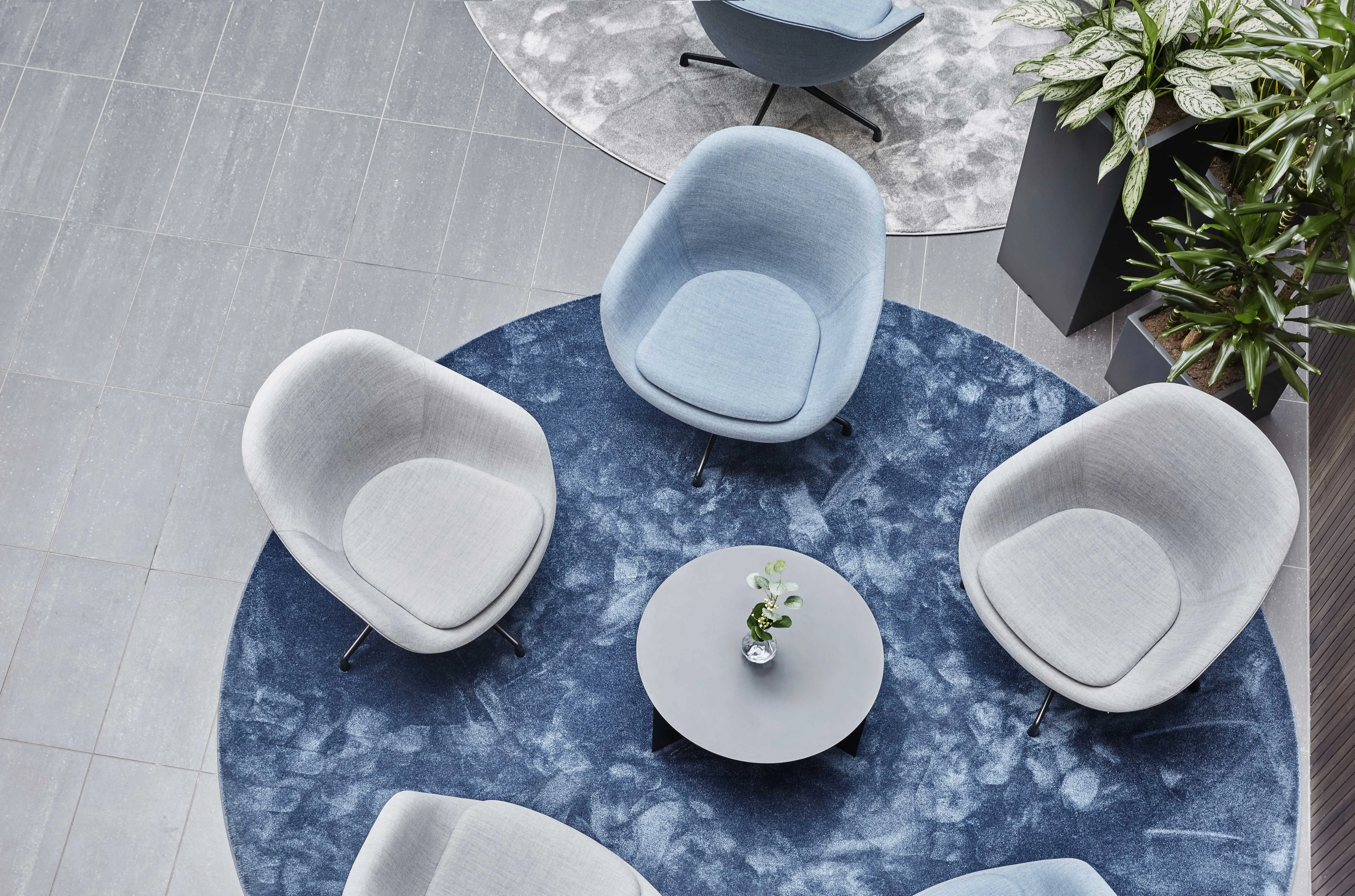 Satine blue_Apollo Business PArk_Sisustus Jonita