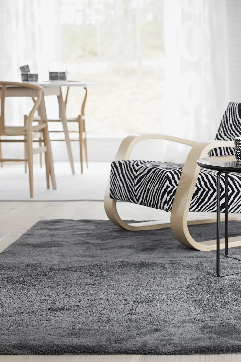 Silkkitie dark grey 96_4_VMCarpet pien