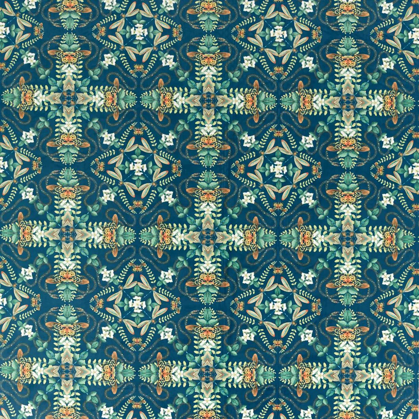 Ткань Clarke&Clarke Botanical Wonders Fabric F1585-01