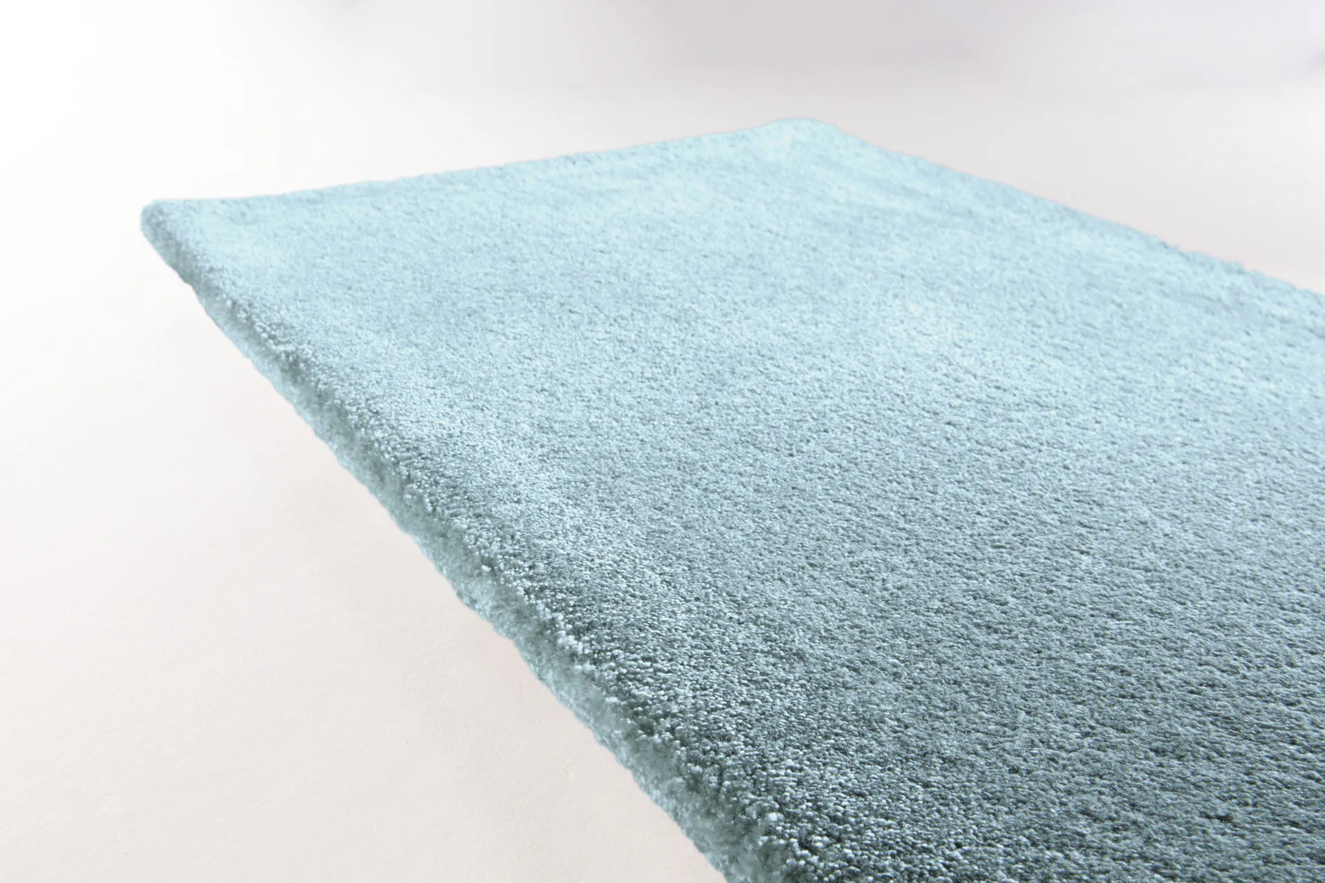 Side view_Astral_Beautyberry