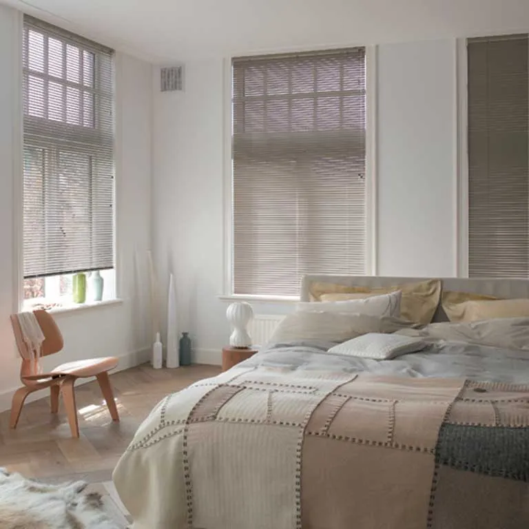 Жалюзи горизонтальные veni-03