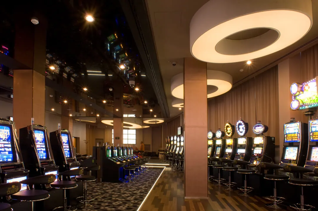 Люстра 7-las-vegas-casino-budapes