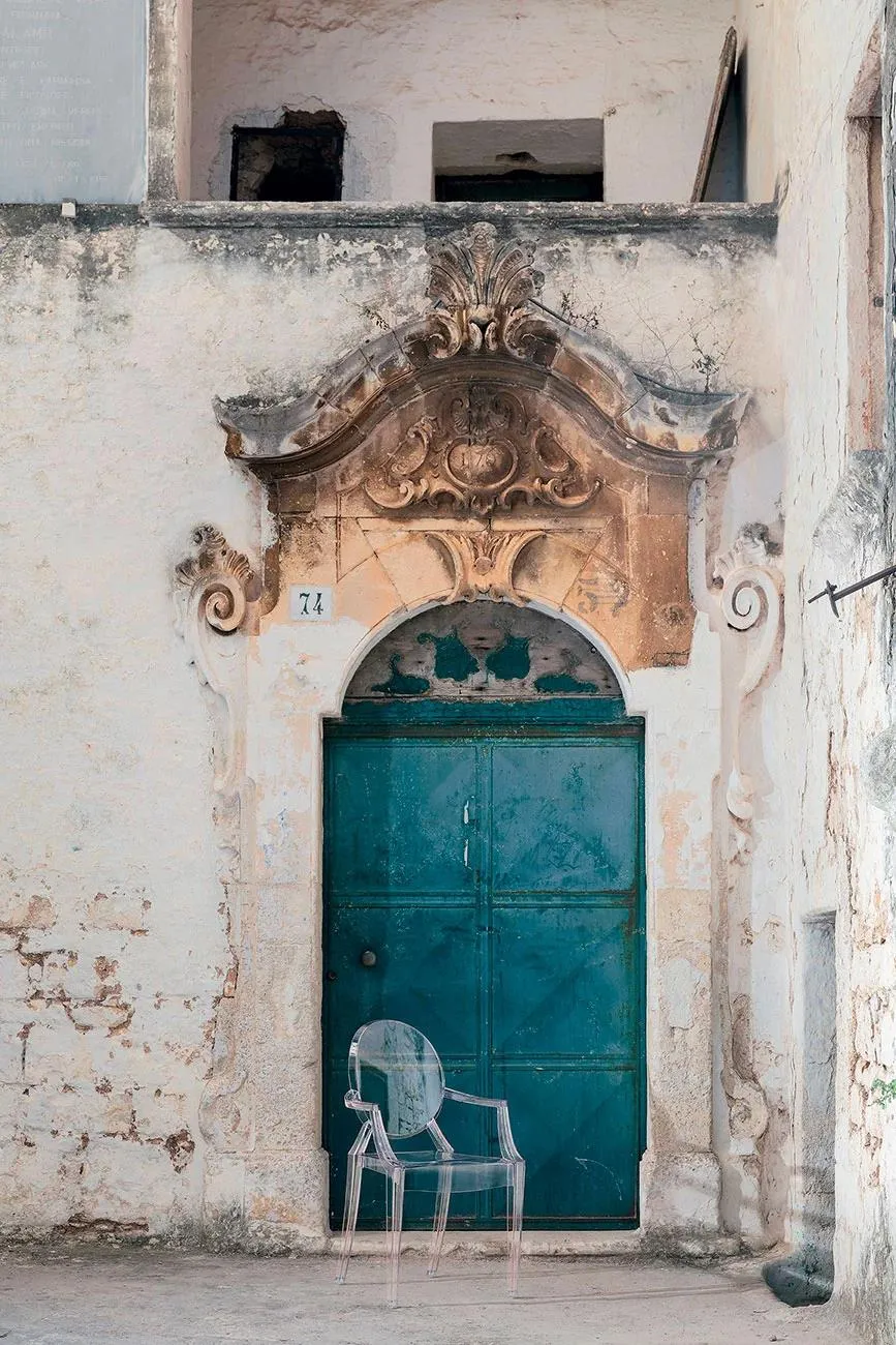 Louis ghost by Philippe Starck #8