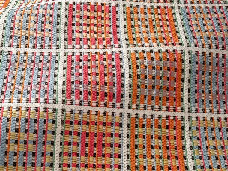 Ткань Pierre Frey Fantasy Fabrics F3984001