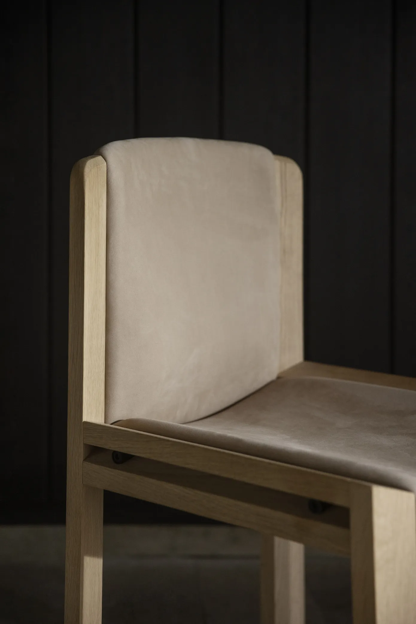 Chair 300 packshot 05 #7