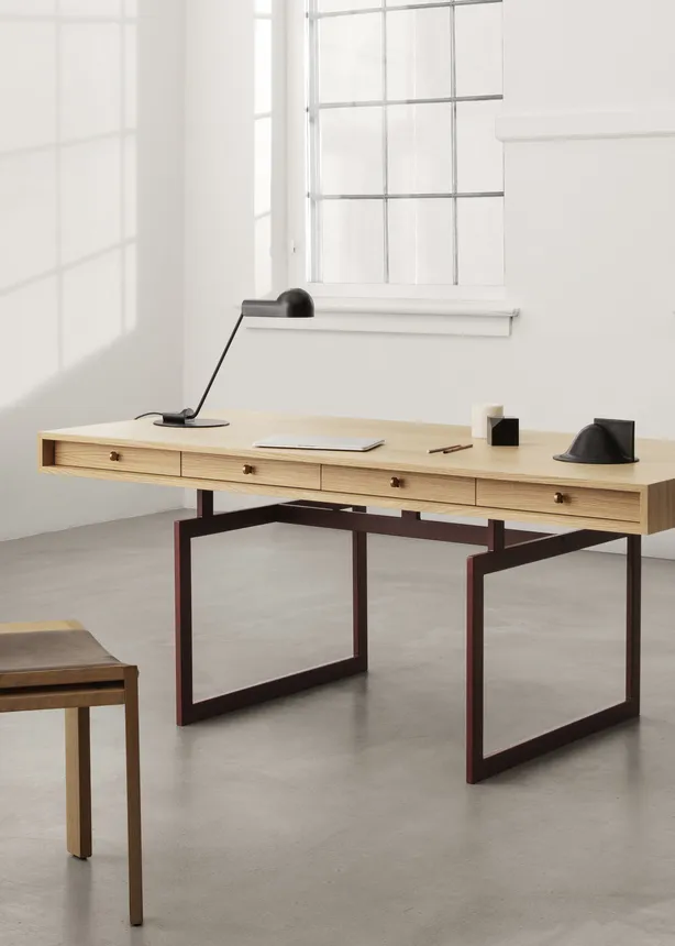 Стол Office Desk_Red_frame_Oak_Packshot_Angle #9