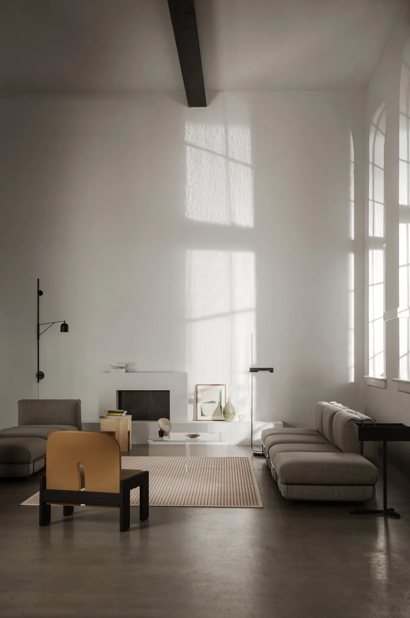 Кресло Scarpa_925_Lounge Chair_Ash_London leather_Packshot #3